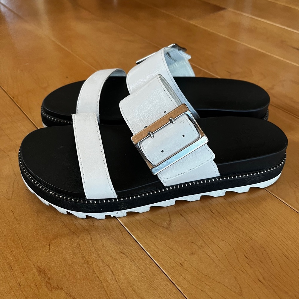 Sorel White and Black Women's Sandals